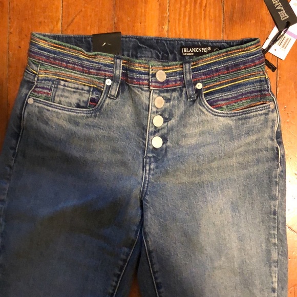 NWT Blank NYC the Varick kick flare jean with embroidery - Picture 2 of 8